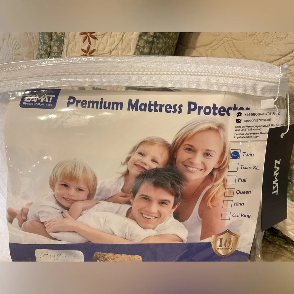 NEW WITH TAGS ZAMAT PREMIUM TWIN MATTRESS PROTECTOR